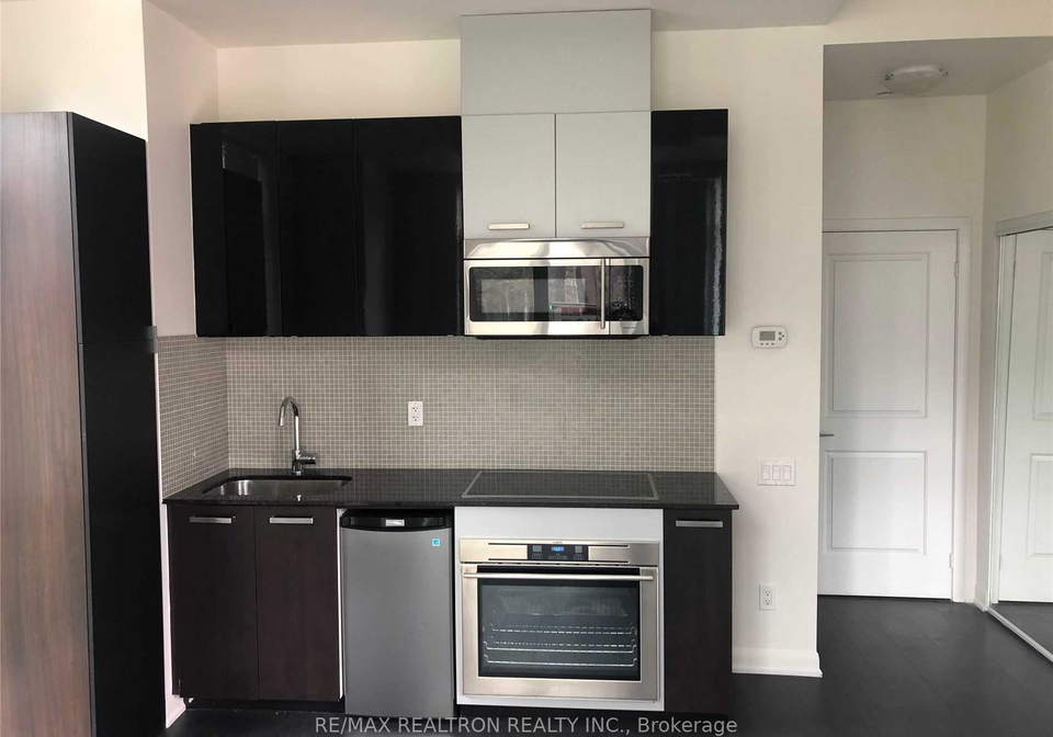 5162-yonge-street-th08-ground-toronto-ontario-c13054268
