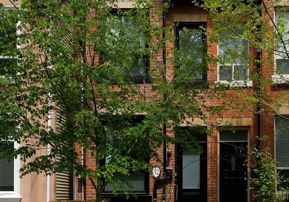 32-lindsey-avenue-toronto-ontario-c13054368