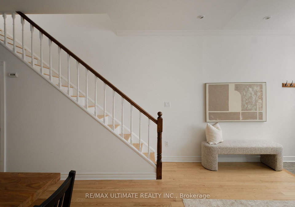 32-lindsey-avenue-toronto-ontario-c13054368