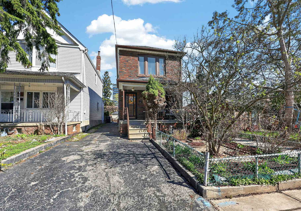 78-clovelly-avenue-toronto-ontario-c13054428