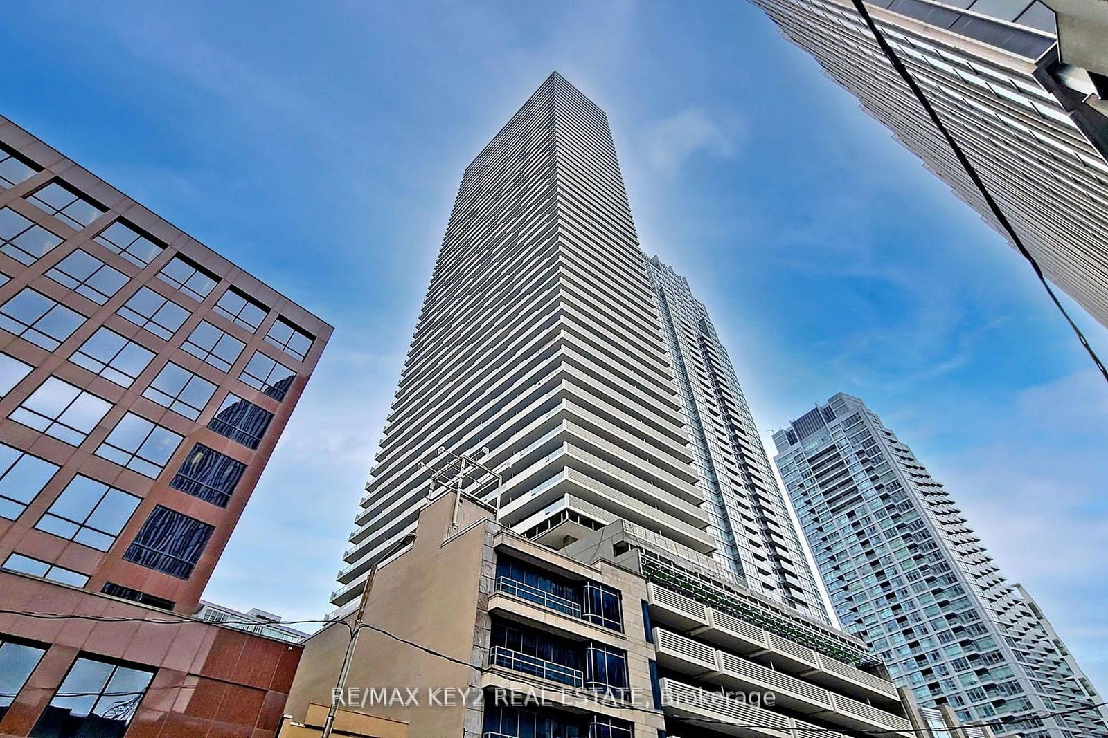 2221-yonge-street-toronto-ontario-c13054460