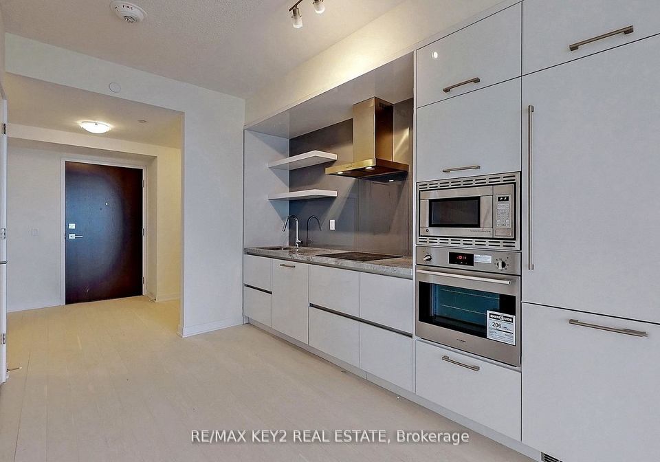2221-yonge-street-toronto-ontario-c13054460