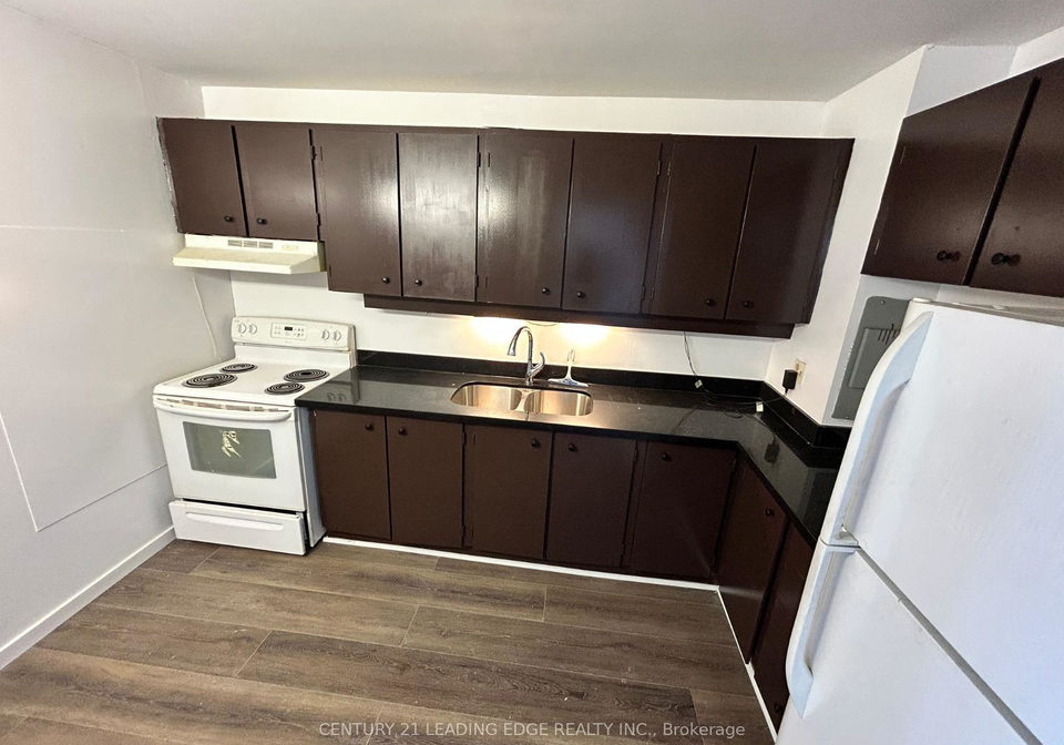 735-don-mills-road-east-york-ontario-c13054476