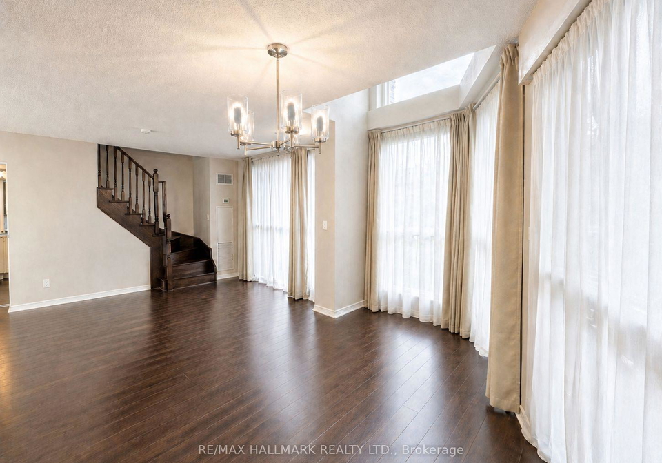 352-front-street-w-toronto-ontario-c13054524
