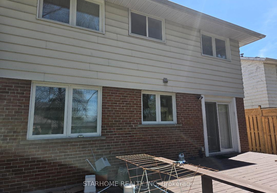 8-shaughnessy-boulevard-north-york-ontario-c13055120