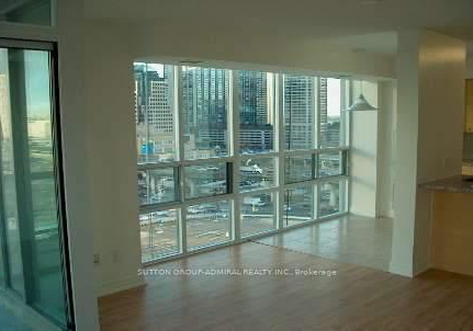 30-grand-trunk-crescent-toronto-ontario-c13055278