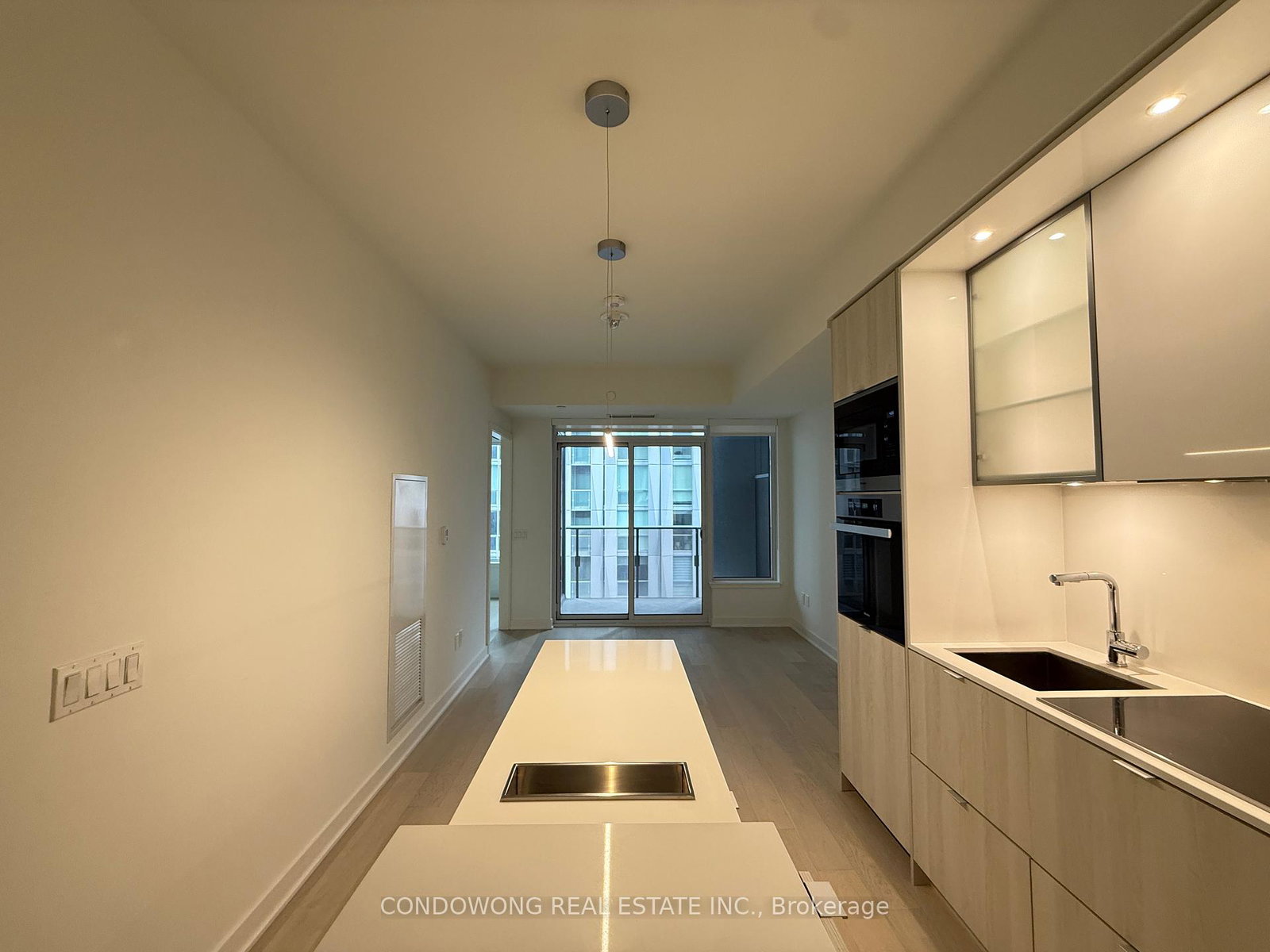 11-yorkville-avenue-toronto-ontario-c13055470