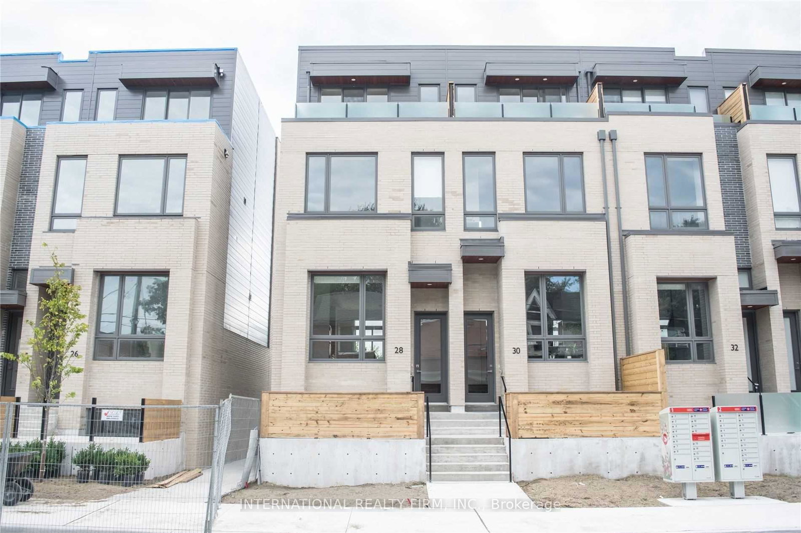 28-perth-avenue-toronto-ontario-c13055524
