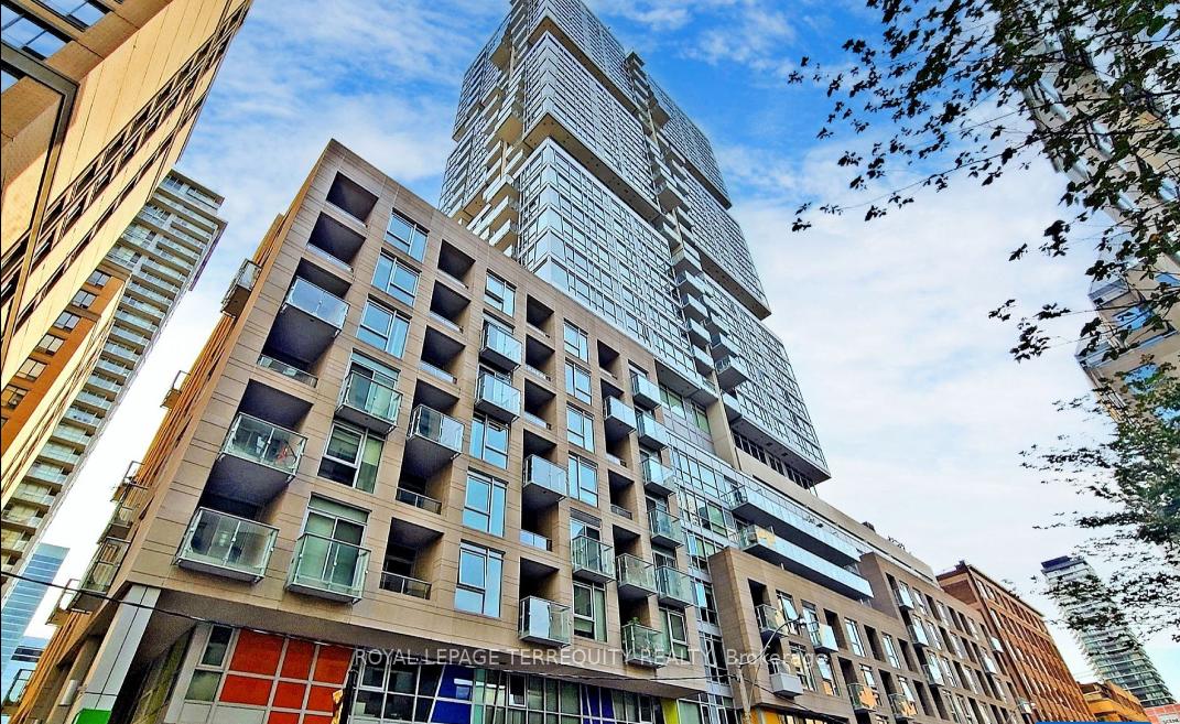 199-richmond-street-w-toronto-ontario-c13055626