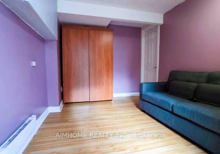 84-micmac-crescent-north-york-ontario-c13055822