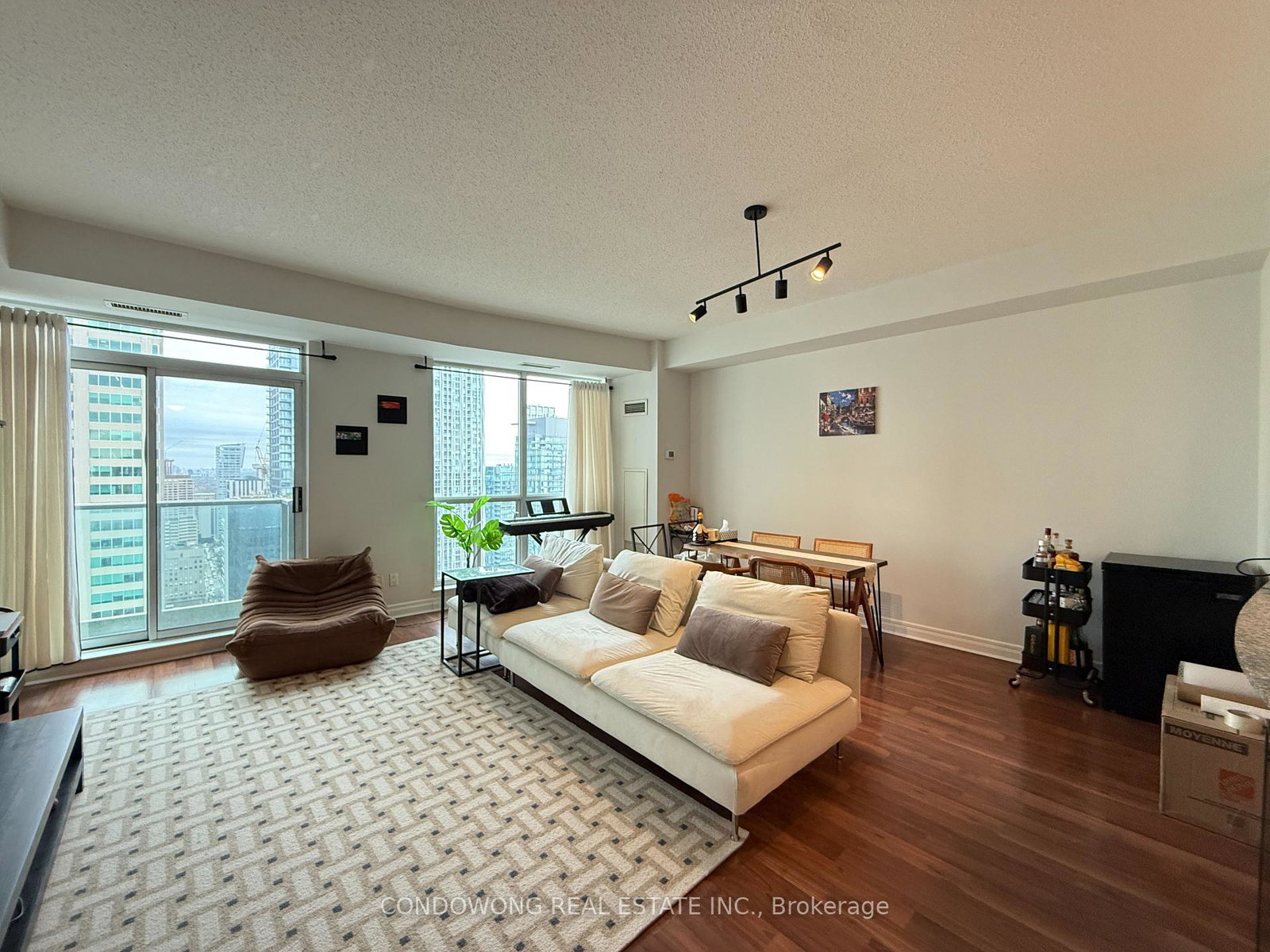 8-park-road-toronto-ontario-c13055898