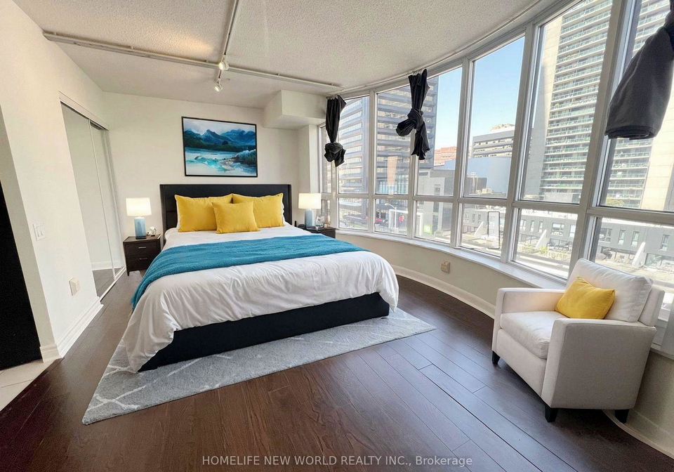33-sheppard-avenue-e-north-york-ontario-c13056018