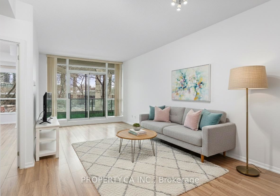 231-fort-york-boulevard-toronto-ontario-c13056234