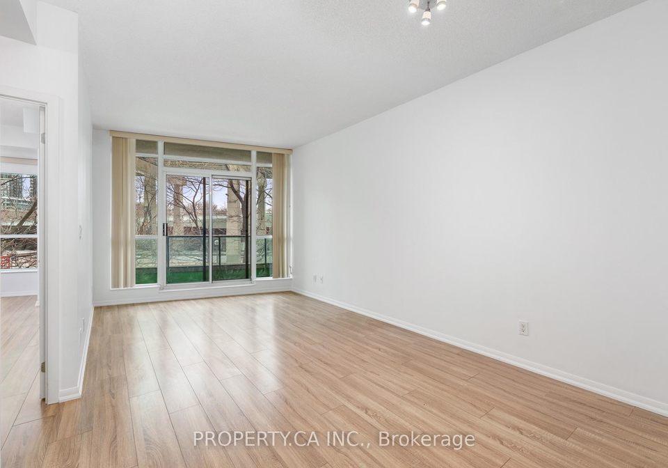 231-fort-york-boulevard-toronto-ontario-c13056234