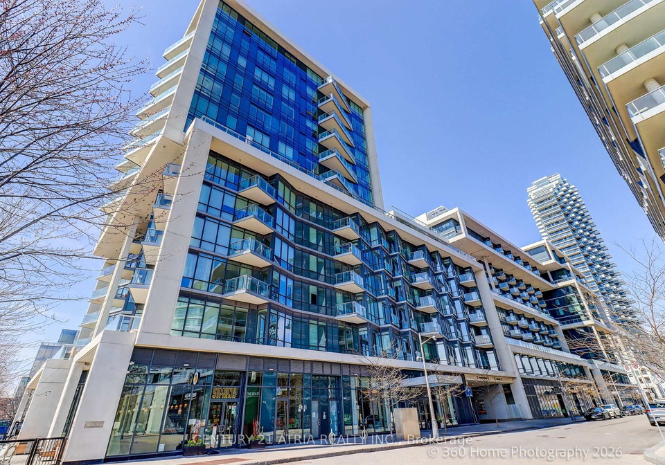 15-merchants-wharf-toronto-ontario-c13056438