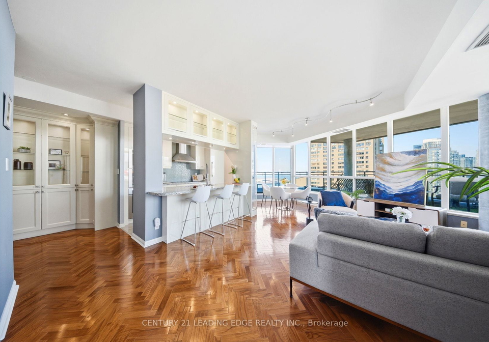 230-queens-quay-w-toronto-ontario-c13056762