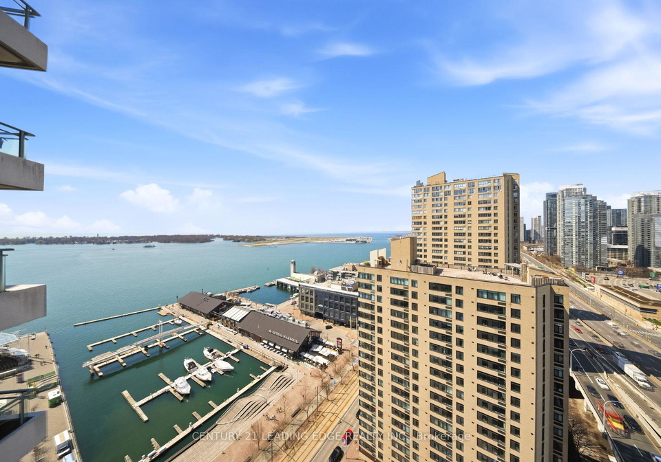 230-queens-quay-w-toronto-ontario-c13056762