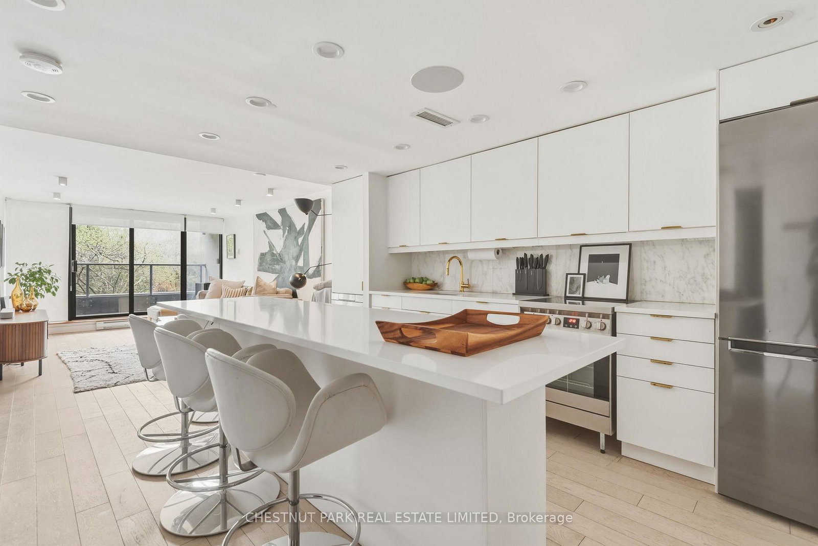40-oaklands-avenue-toronto-ontario-c13056882