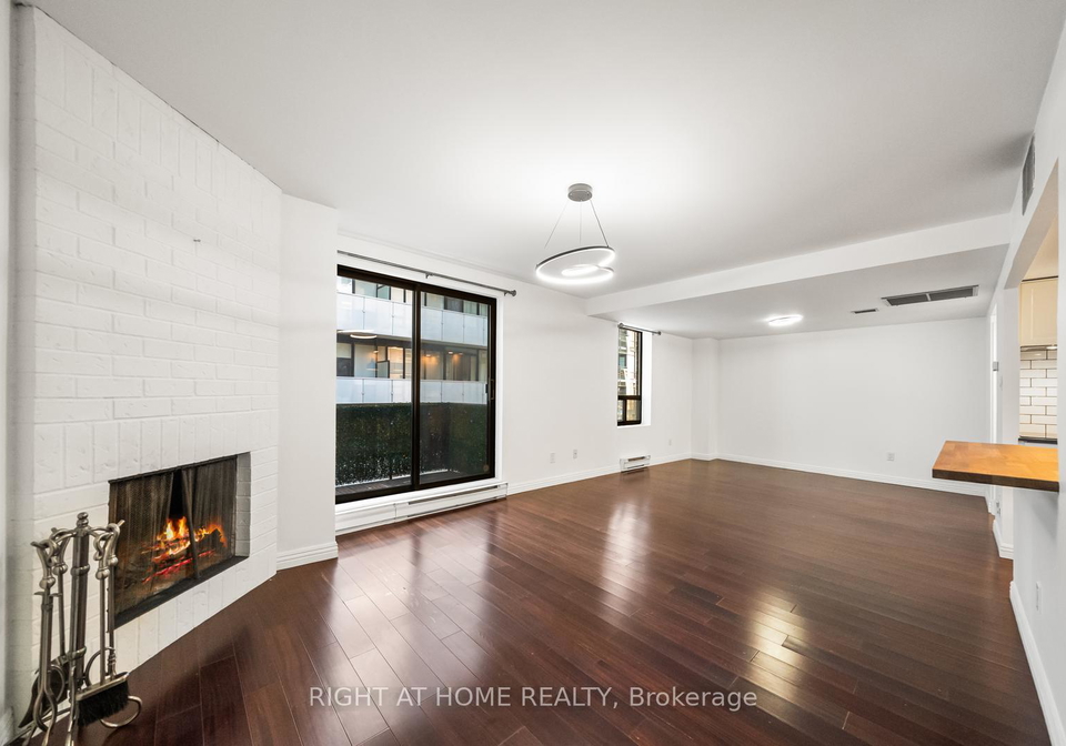 19-dundonald-street-toronto-ontario-c13056914