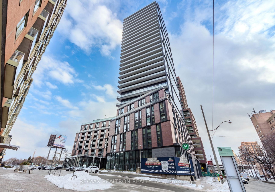 35-parliament-street-toronto-ontario-c13056918