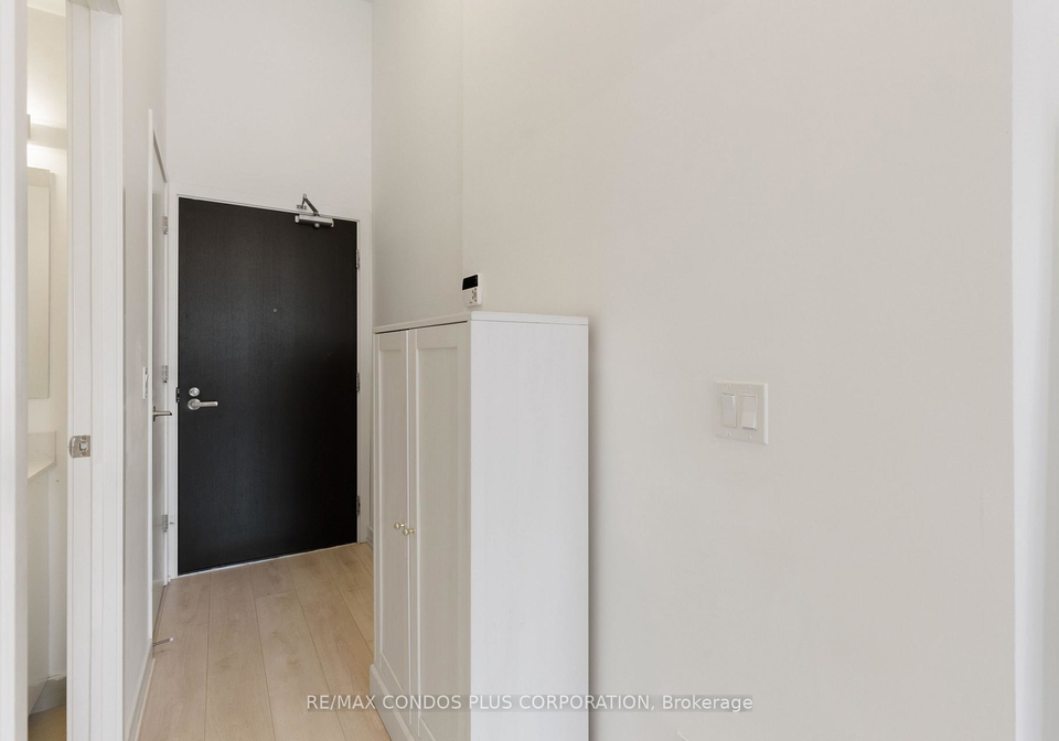 18-maitland-terrace-toronto-ontario-c13056926
