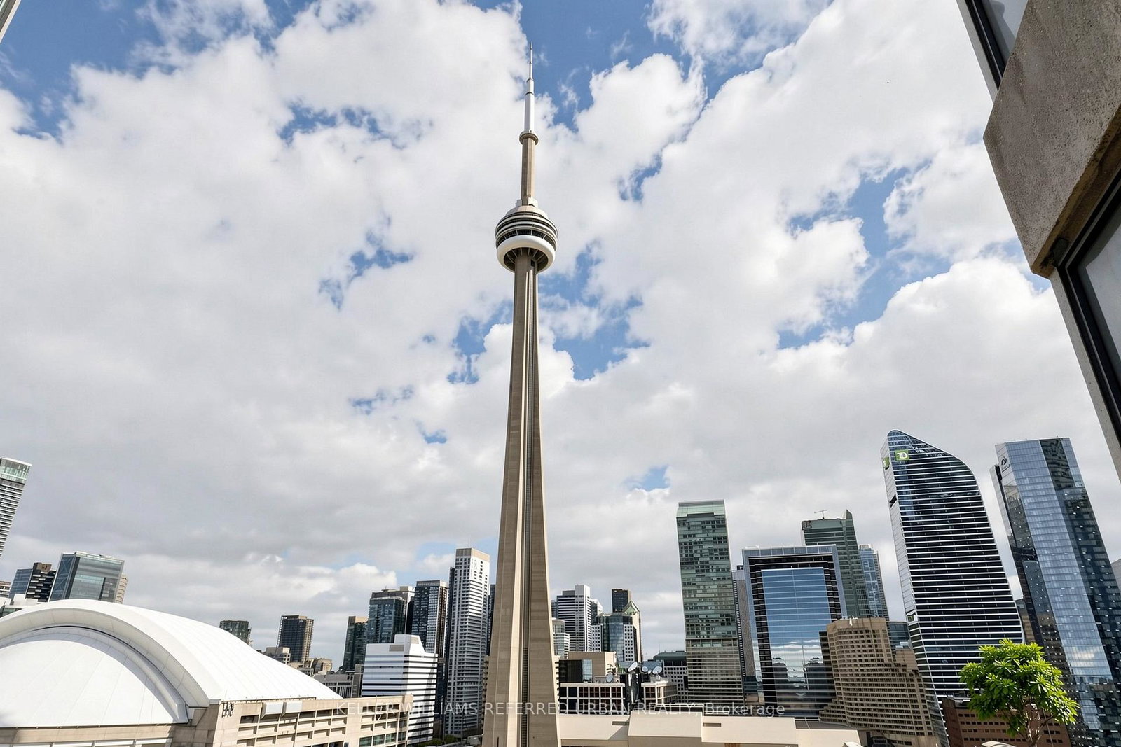 230-queens-quay-w-toronto-ontario-c13057006