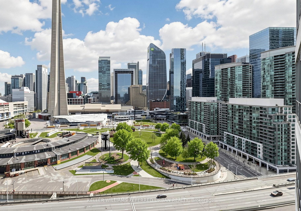 230-queens-quay-w-toronto-ontario-c13057006