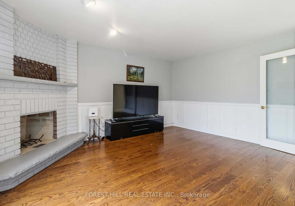 189-mckee-avenue-north-york-ontario-c13057060