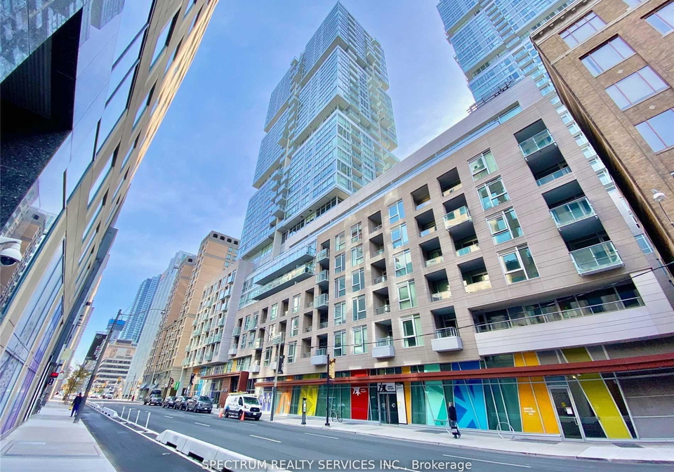 199-richmond-street-toronto-ontario-c13057236