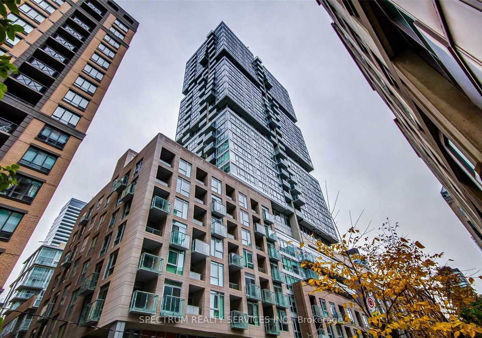 199-richmond-street-toronto-ontario-c13057236