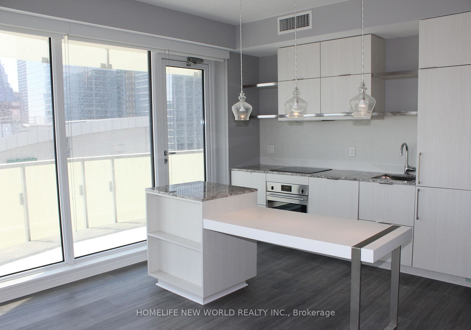 197-yonge-street-toronto-ontario-c13057356