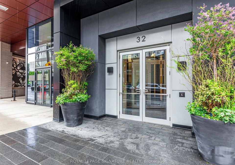 32-davenport-road-toronto-ontario-c13057368