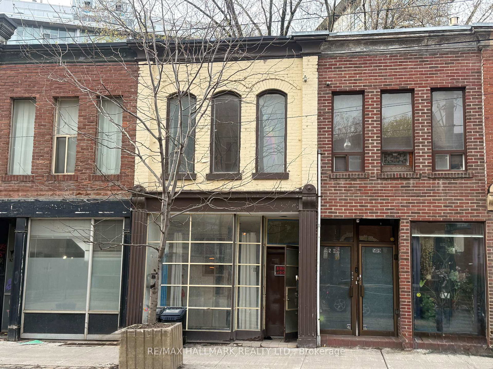 511-queen-street-e-toronto-ontario-c13057370