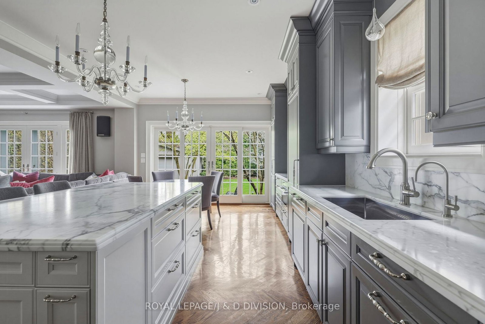 118-strathallan-boulevard-toronto-ontario-c13057690