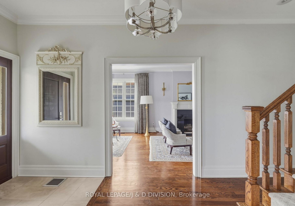 118-strathallan-boulevard-toronto-ontario-c13057690