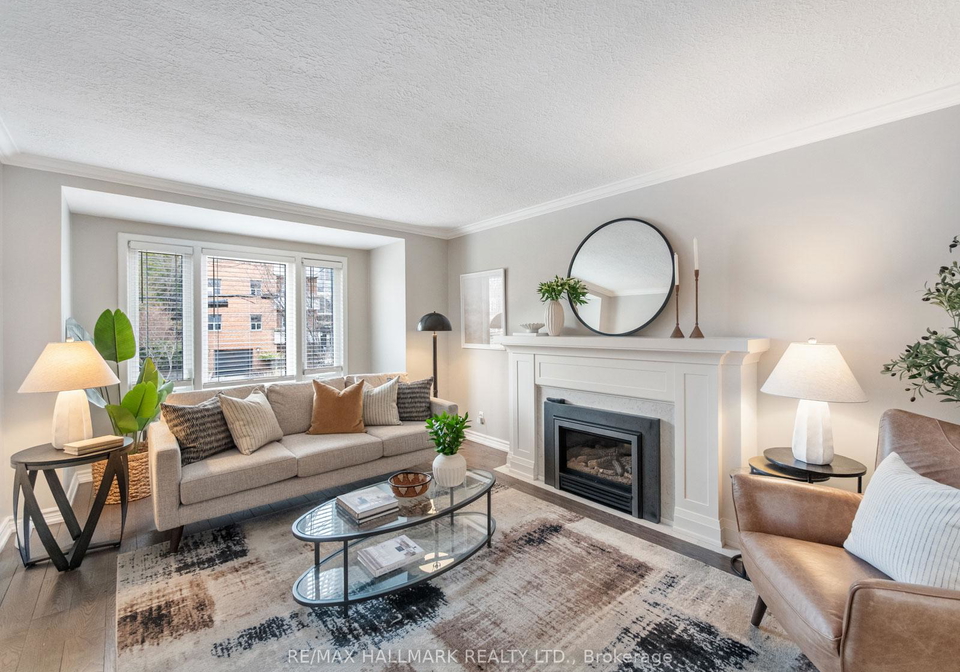 8-glenvale-boulevard-east-york-ontario-c13057804