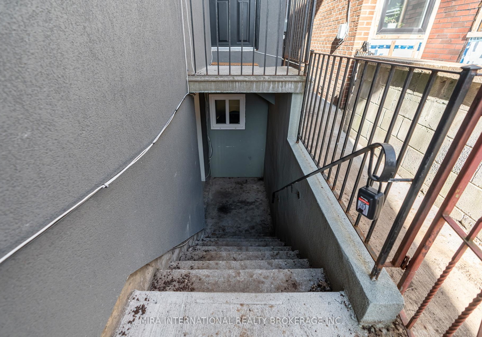 260-lisgar-street-toronto-ontario-c13057930