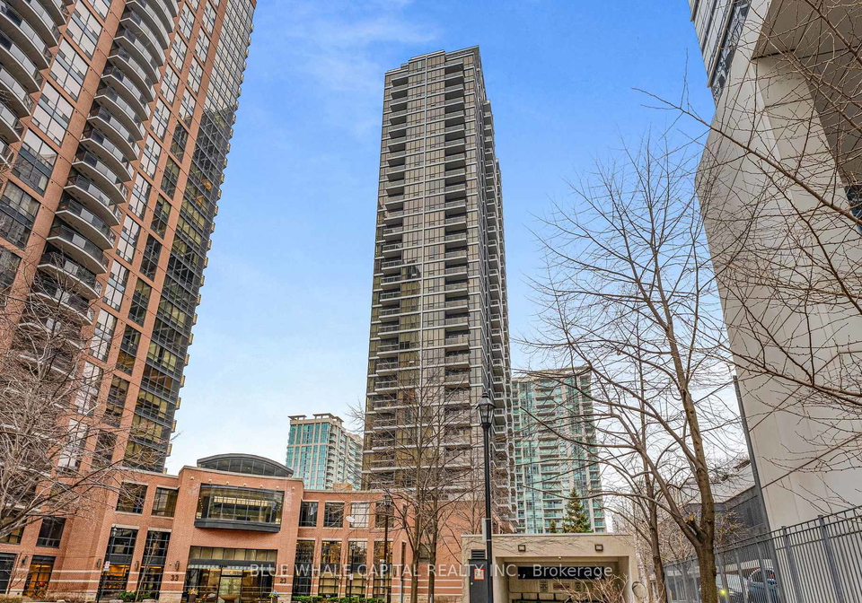 23-sheppard-avenue-e-north-york-ontario-c13057978