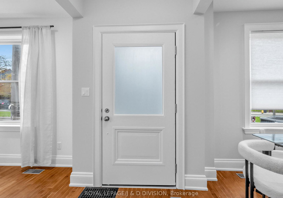 194-shaw-street-toronto-ontario-c13058000