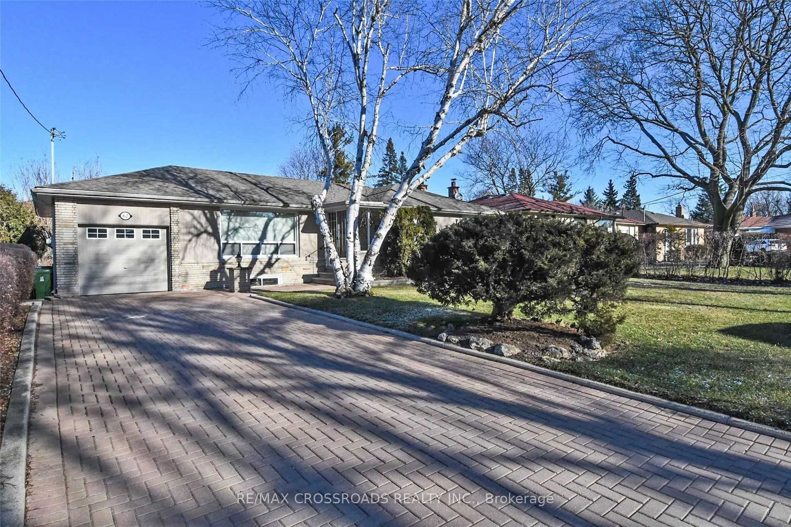 62-transwell-avenue-toronto-ontario-c13058014