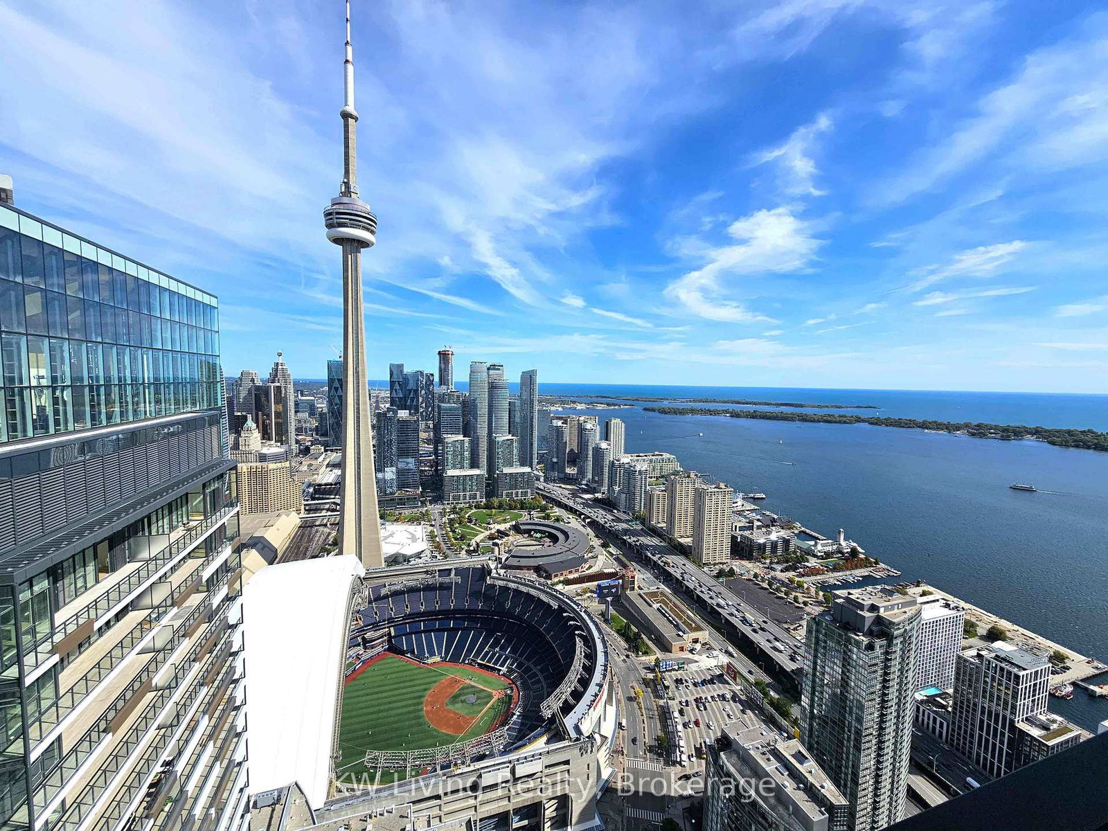 3-concord-cityplace-way-toronto-ontario-c13058020