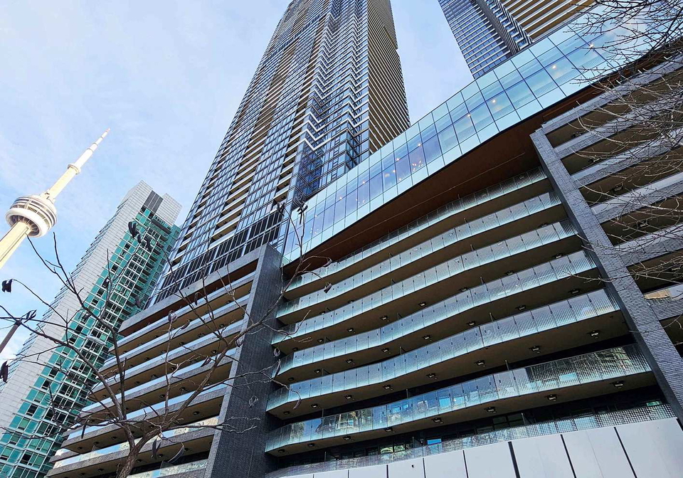 3-concord-cityplace-way-toronto-ontario-c13058020