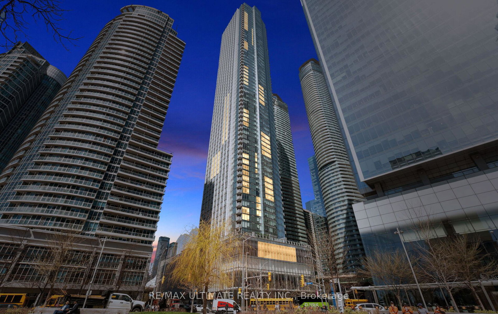 10-york-street-toronto-ontario-c13058356