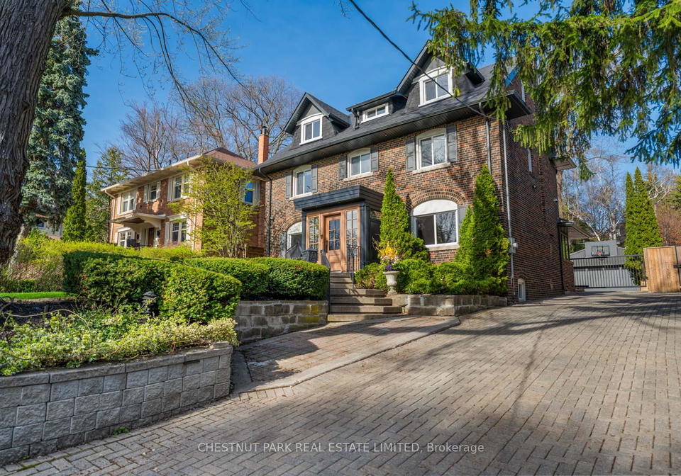 35-weybourne-crescent-toronto-ontario-c13058370