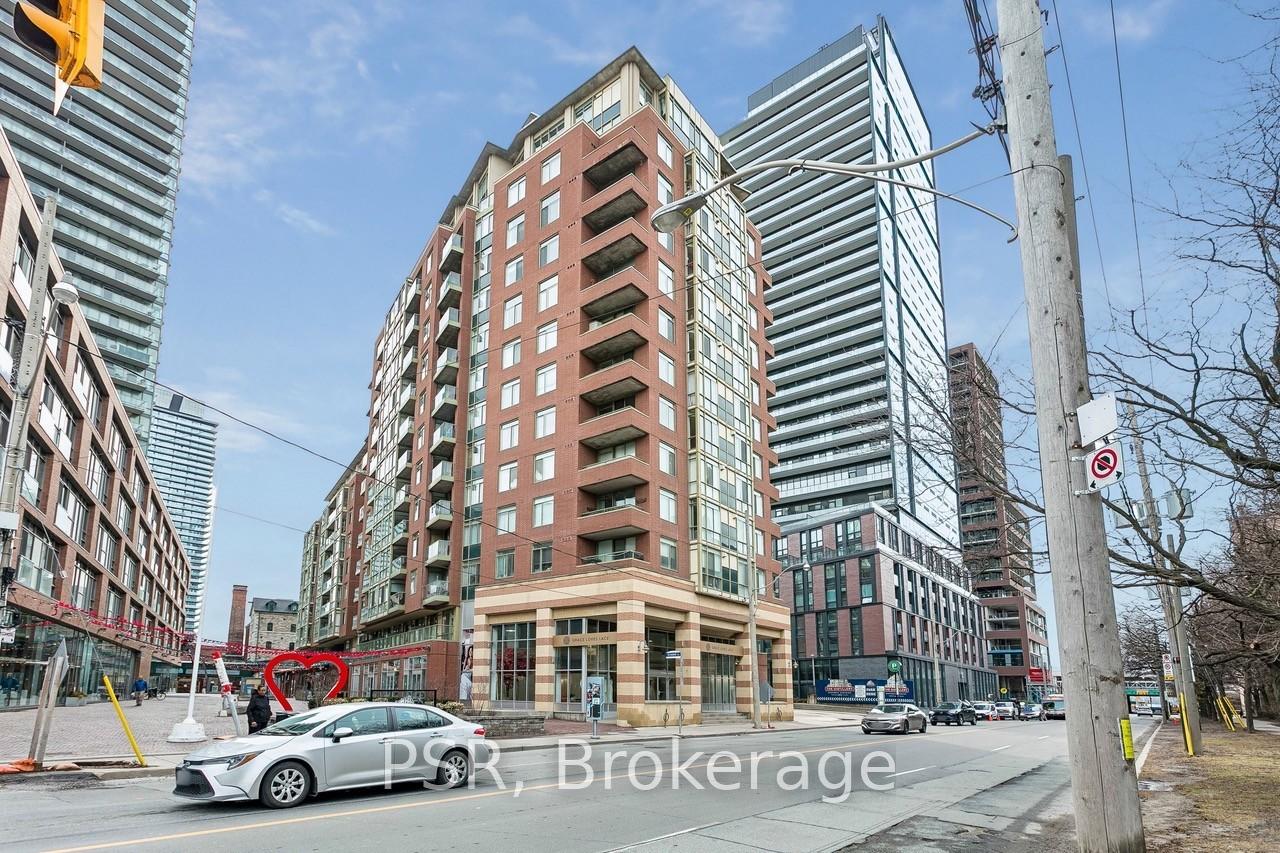 39-parliament-street-toronto-ontario-c13058414