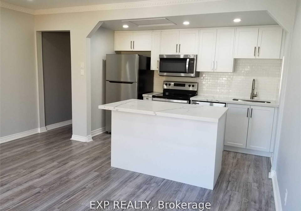 33-mitchell-avenue-toronto-ontario-c13058428