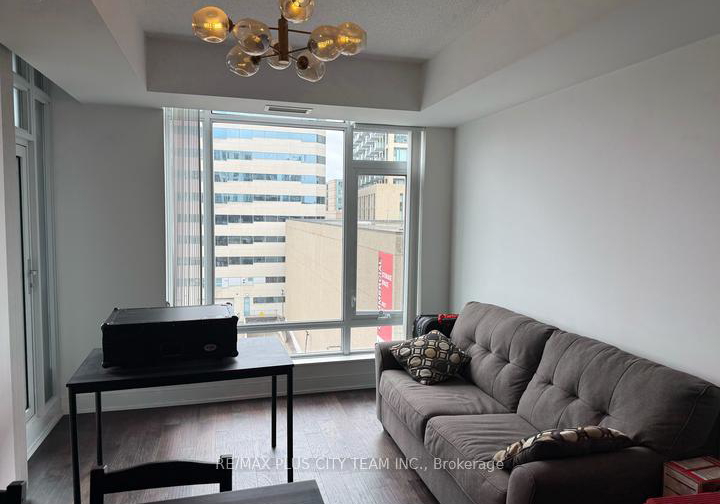 525-adelaide-street-w-toronto-ontario-c13058474