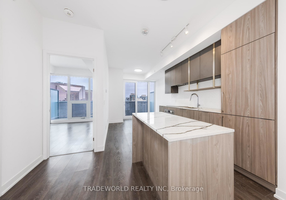 15-holmes-avenue-north-york-ontario-c13058574