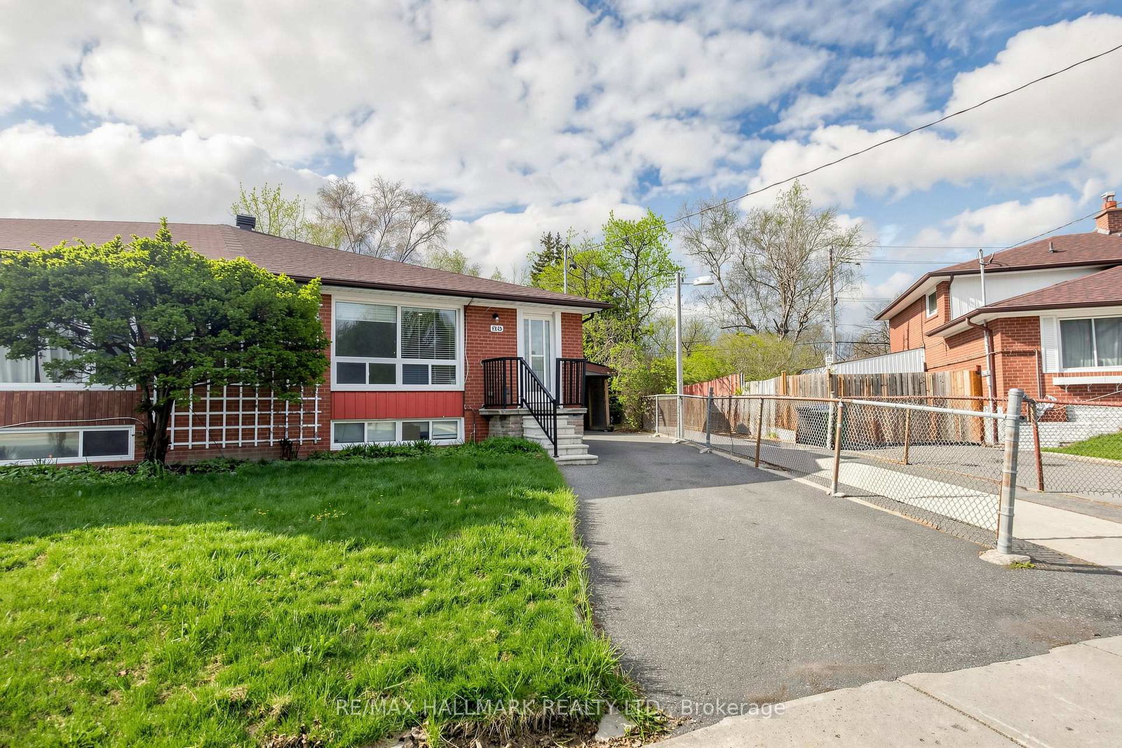 25-beethoven-court-north-york-ontario-c13058622
