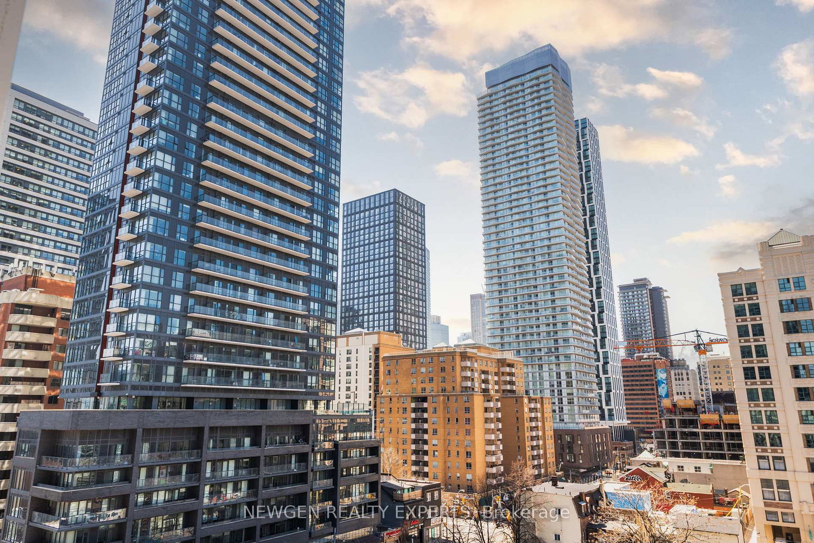 251-jarvis-street-toronto-ontario-c13058632